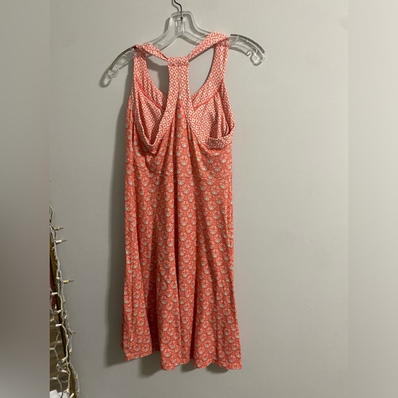 Prana sports dress - Picture 2 of 3